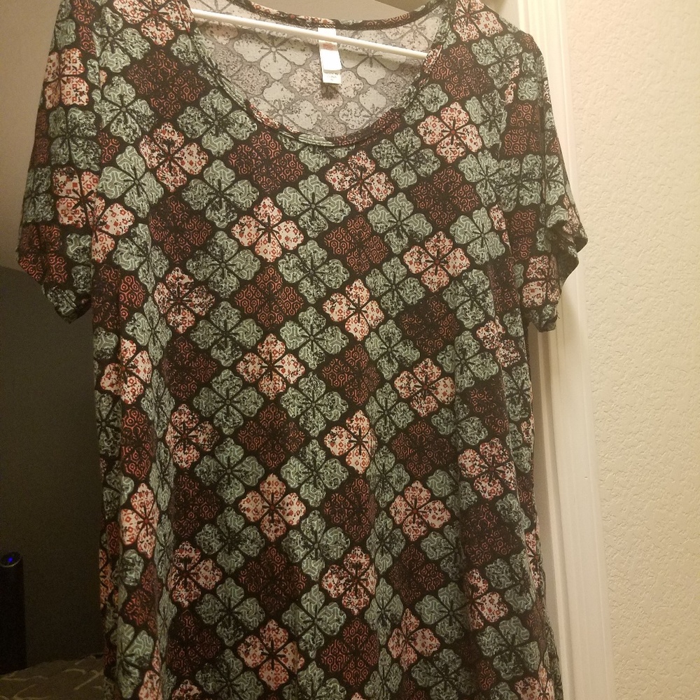 Lularoe xl classic t